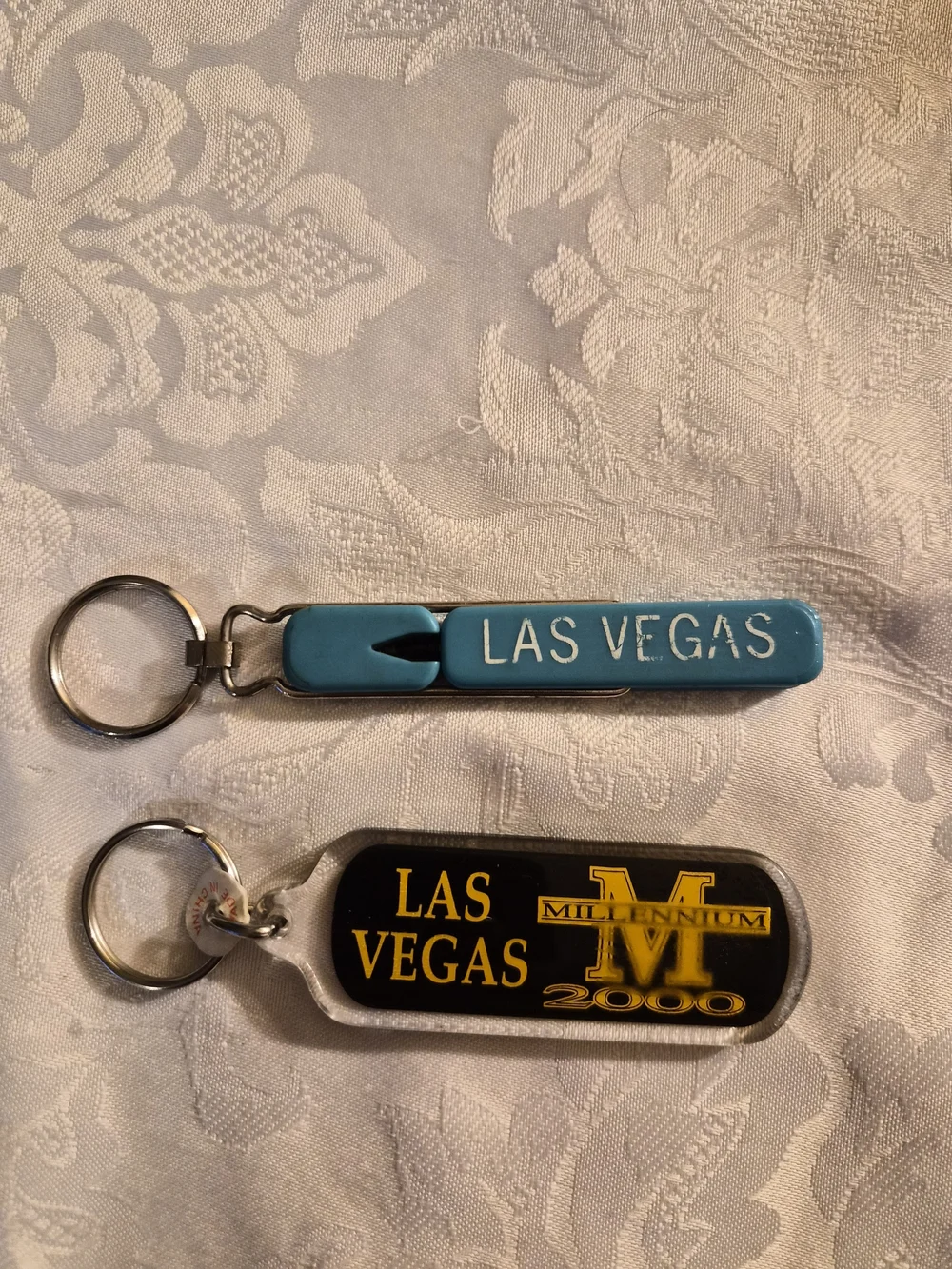 Vintage Las Vegas Millennium 2000 Black & Teal Keychain Set